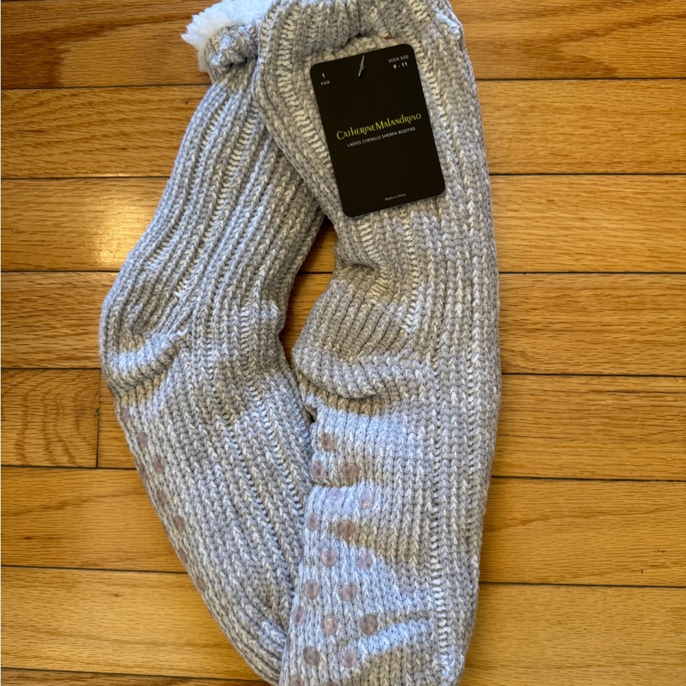 Catherine Malandrino Light Gray Chenille Sherpa Booties Socks NWT